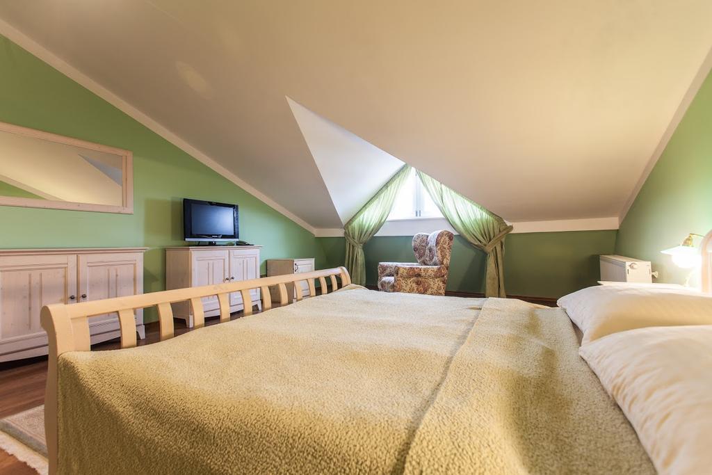 Boutique Hotel Carpe Diem Прешов Экстерьер фото